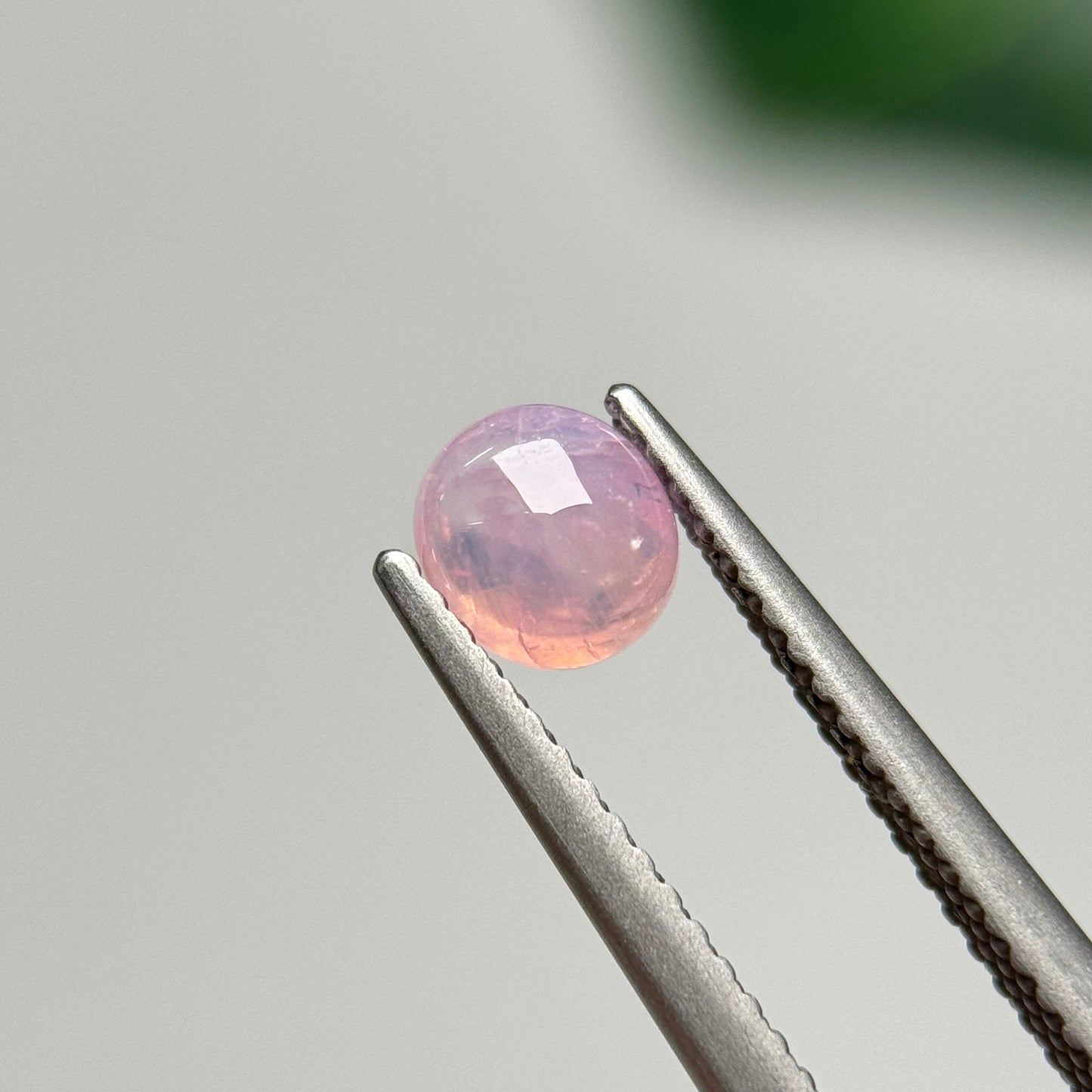 0.95ct Natural Pink Sapphire Vietnam.