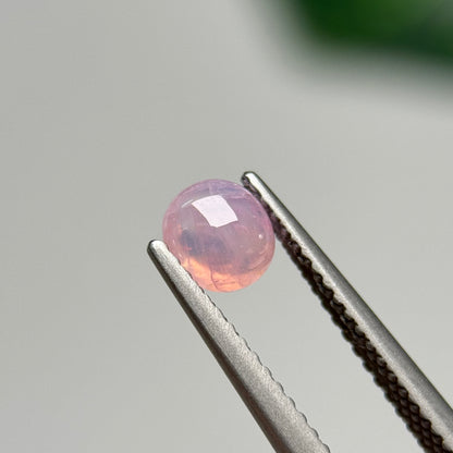 0.95ct Natural Pink Sapphire Vietnam.