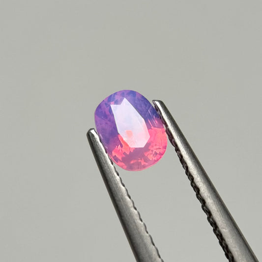 0.60ct Natural  Purplish Pink Milky Sapphire Vietnam
