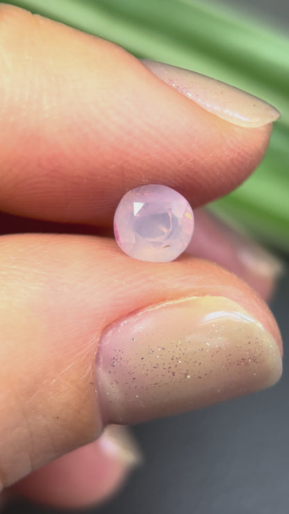 0.96ct Natural White Milky Sapphire Vietnam
