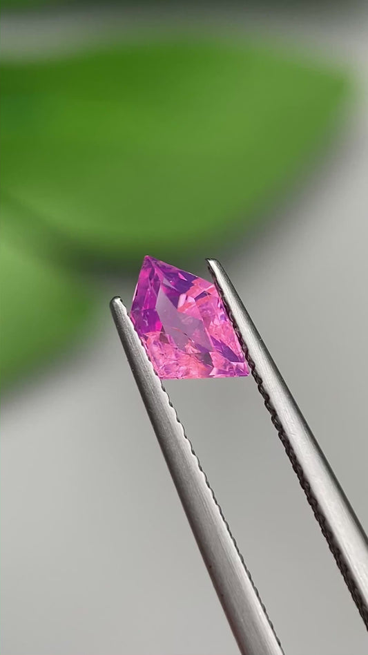 0.82ct Natural Padparadscha Milky Sapphire Vietnam