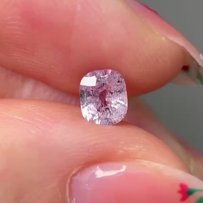 0.60ct Natural Light Purplish Pink Spinel Vietnam